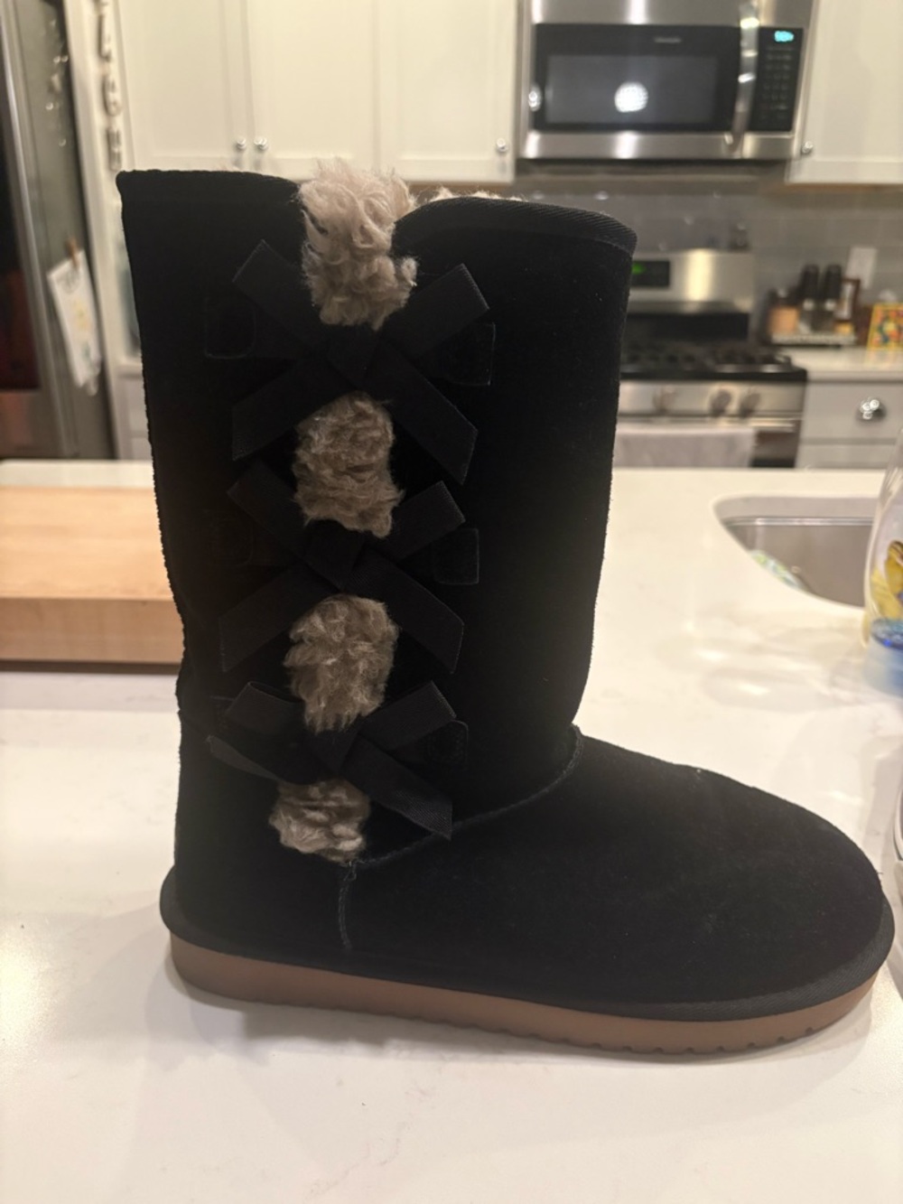 Koolaburra Black Suede-Look Winter Boot with Cream Shearling and Side Bows